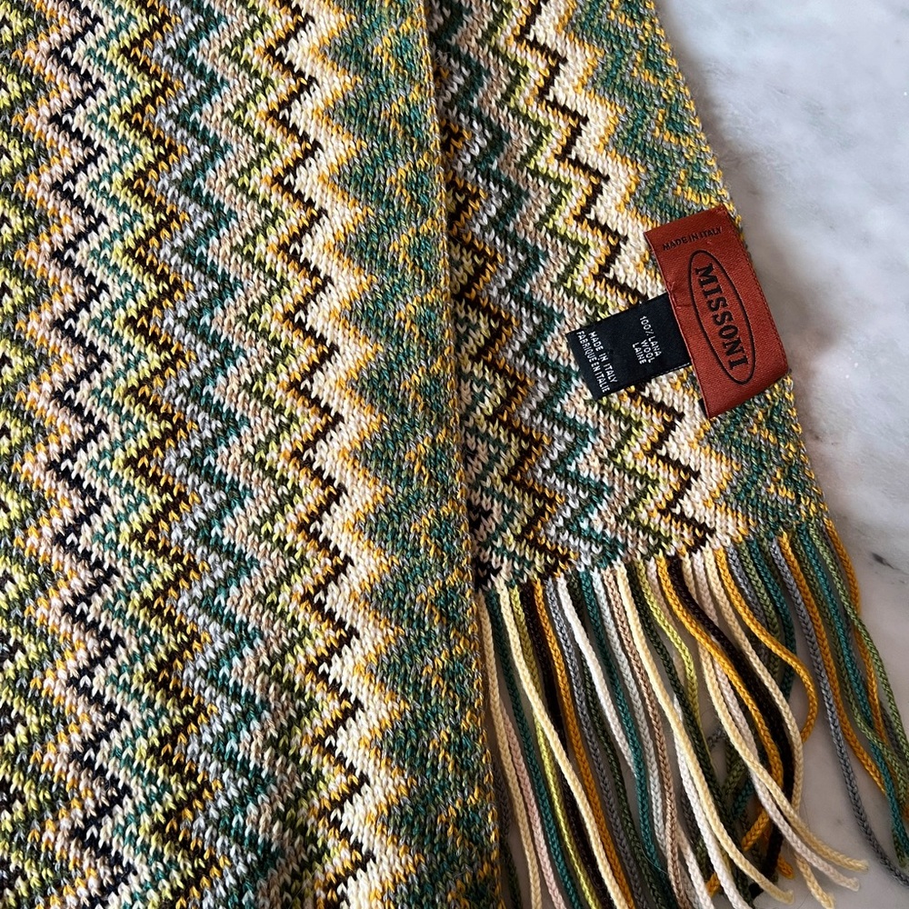 Authentic Missoni chevron wool scarf 100% wool